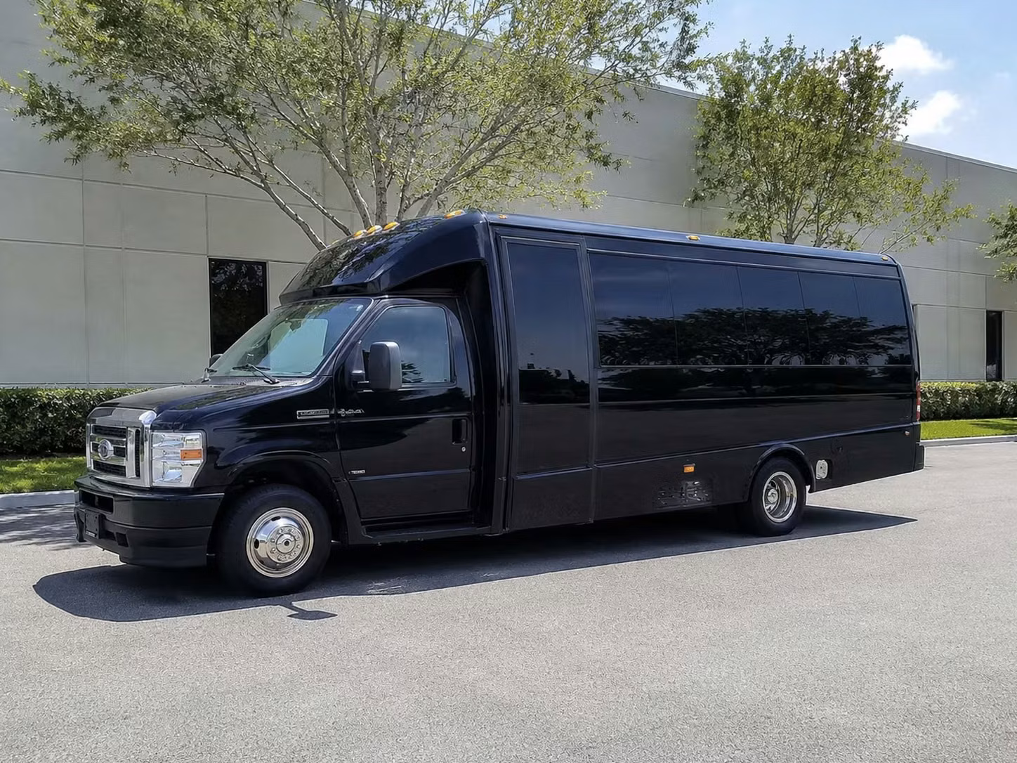 20 passenger minibus