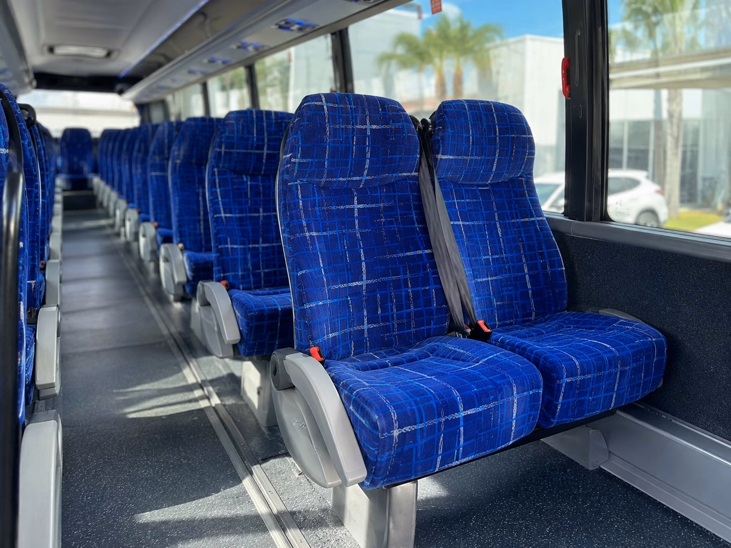 corporate and group sporting event shuttle services in lexington