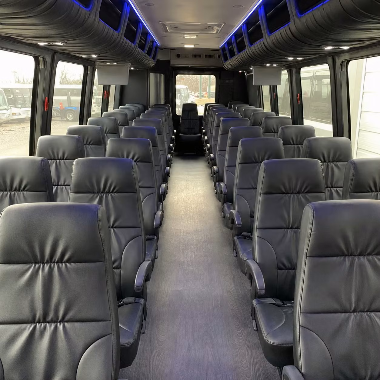 lexington 25 passenger minibus rental