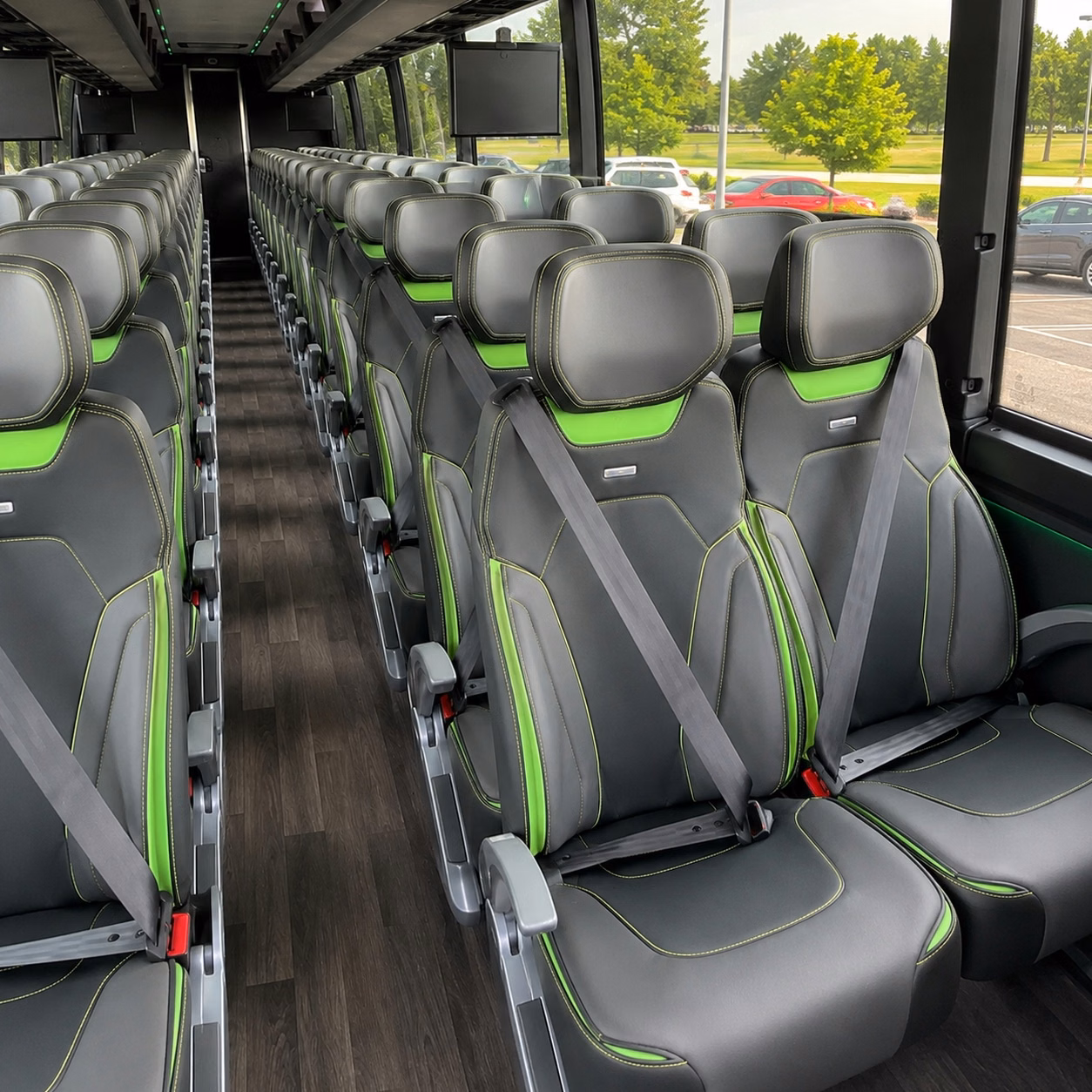 lexington charter bus hero 2